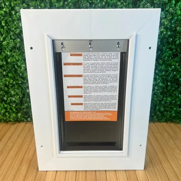 NWOB Pet Safe Wall Entry Pet Door White With Closing Panel